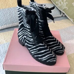 Kate Spade boots black and white size 7 1/2 new !